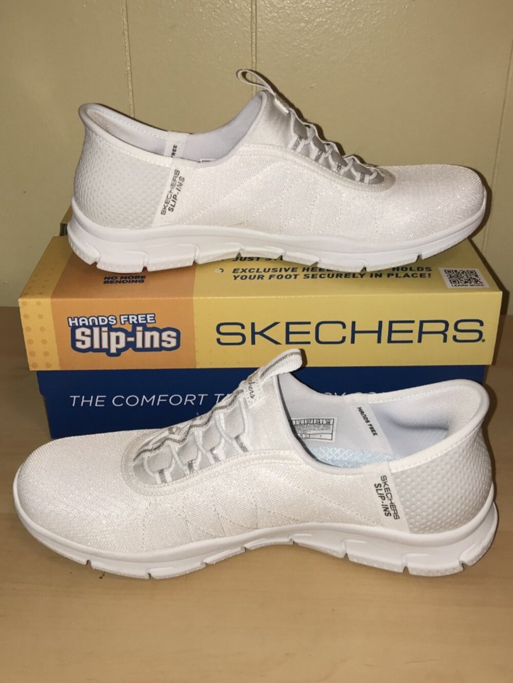 Women's Skechers Brilliance-Night Shift Sneakers Slip-ins-Size 7 (100743) White